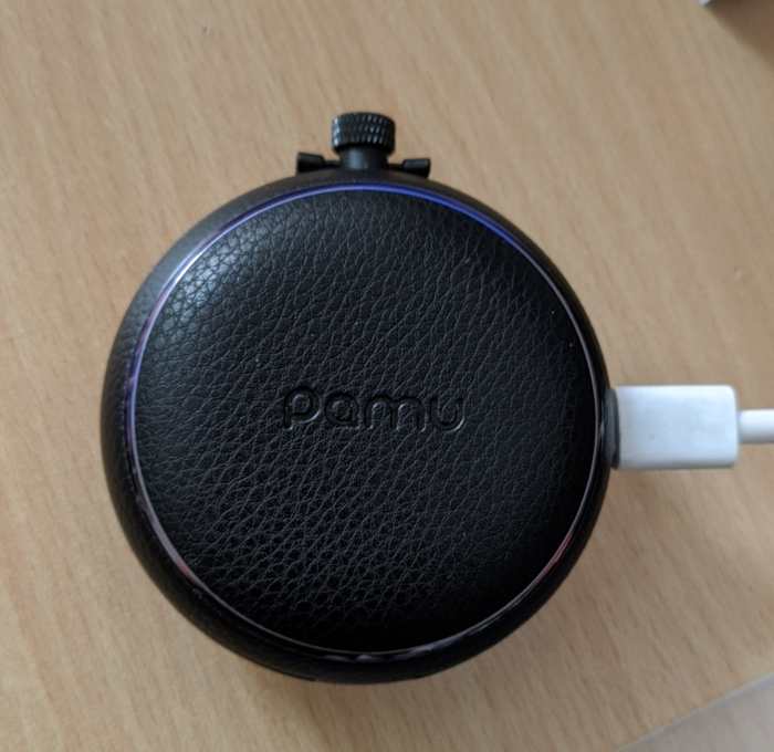 Pamu Quiet Charging Case Light