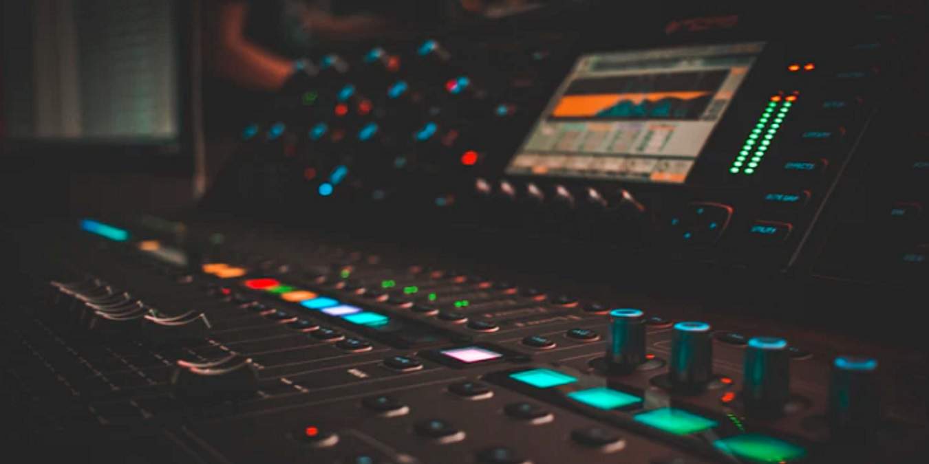 4 GarageBand Alternatives for Windows 10