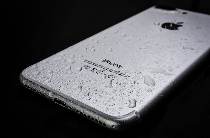 Iphone Italy Water Resistant Back
