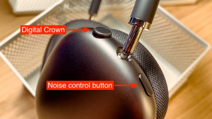 Restart Reset Airpods Max Right Earcup