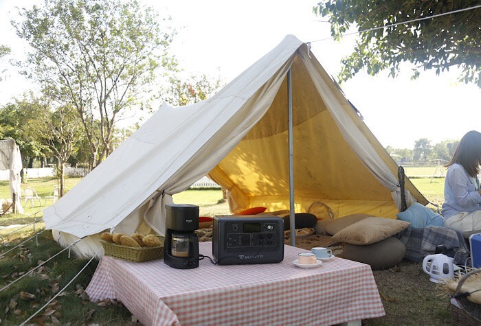 Bluetti Eb70 Camping