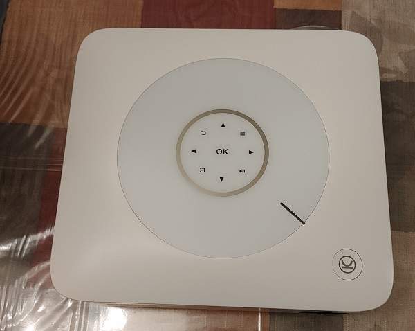 Vankyo Leisure 530w Projector Review Touchpad