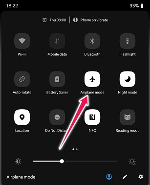 Save Phone Battery While Travel Airplane Mode On