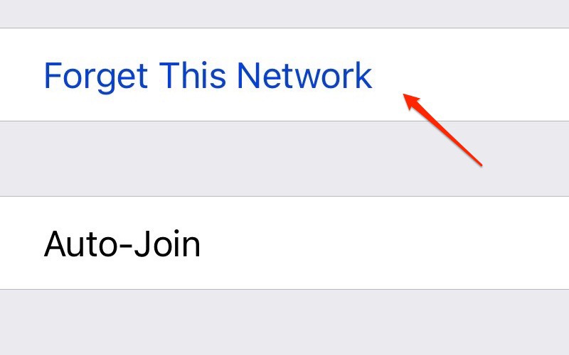 Screenshot showing the option to forget a network on the iPhone