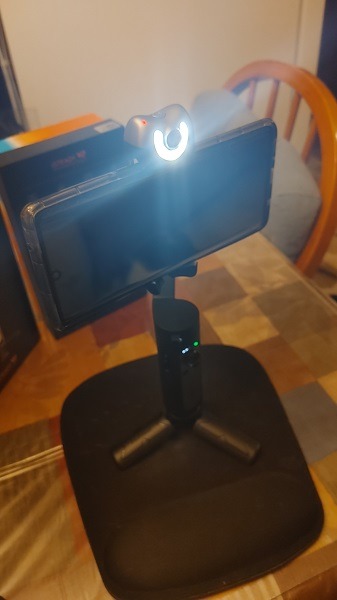 Hohem Isteady V2 Gimbal Review Light