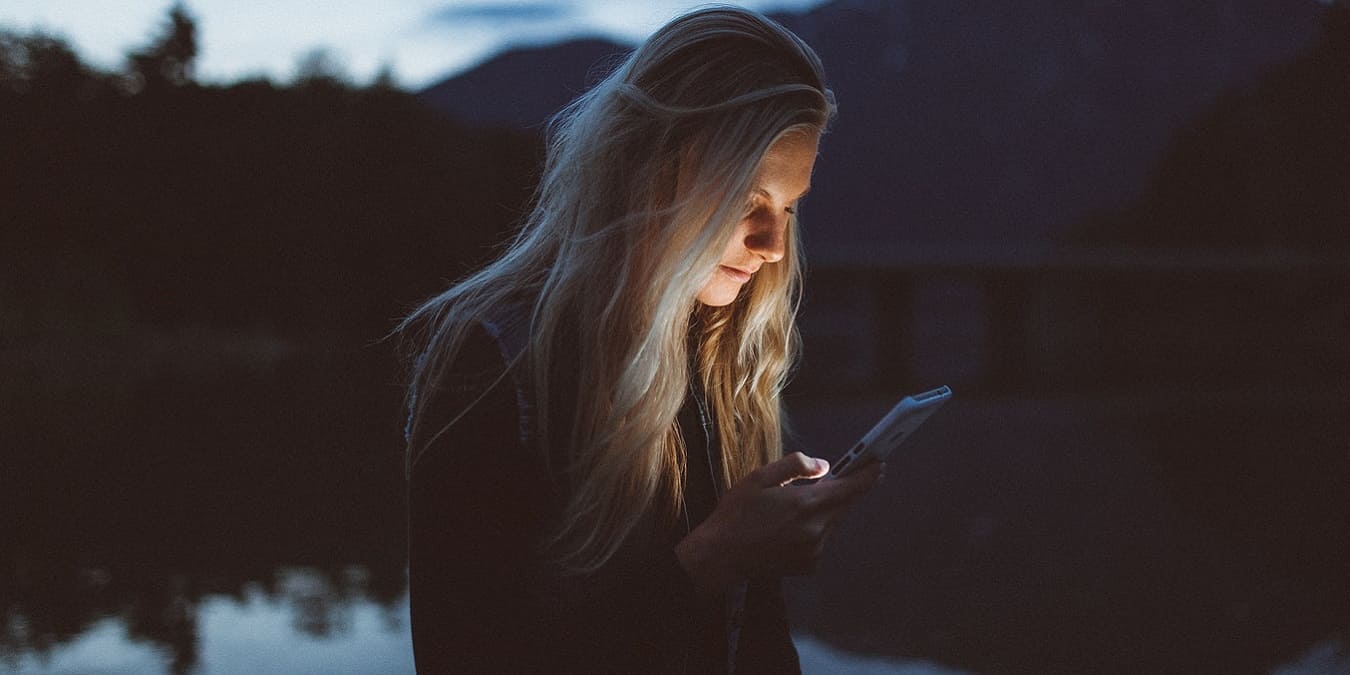 Keep Display On When Looking At It Featured