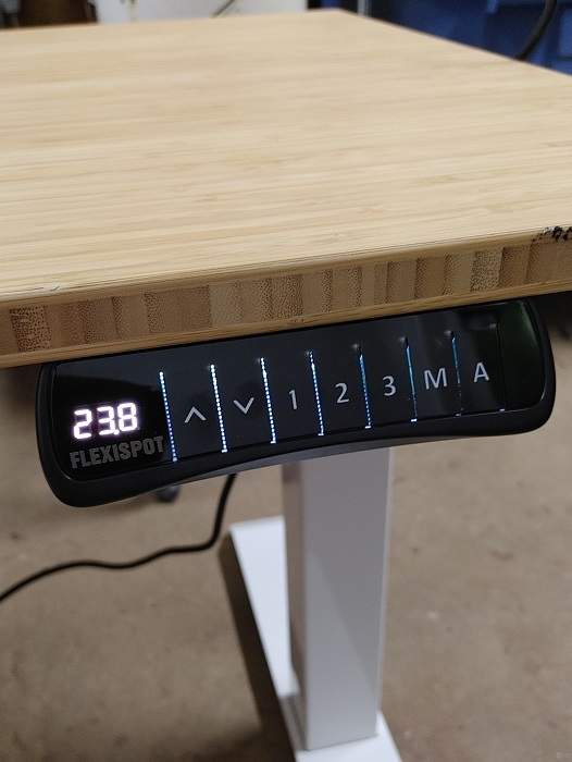 Flexispot Kana Bamboo Standing Desk Review Panel