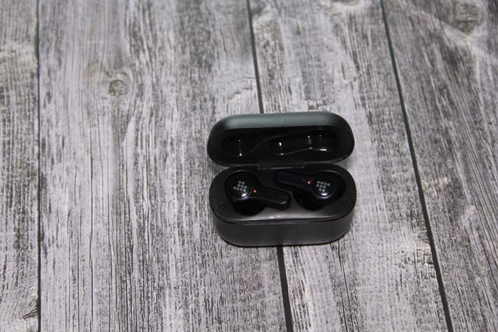 Tronsmart Onyx Apex Charging Open