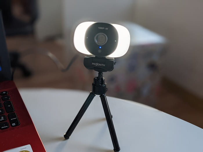 Mosonth Webcam Review Camera Light On