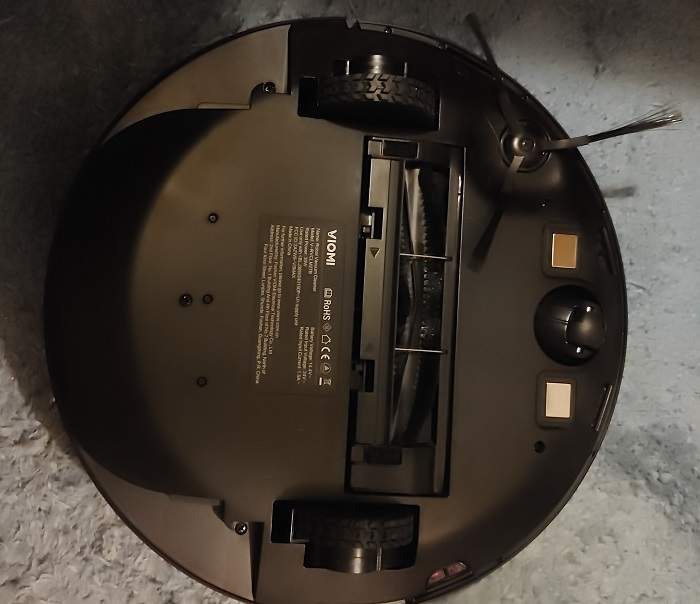Viomi V3 Max Robot Vacuum Review Bottom