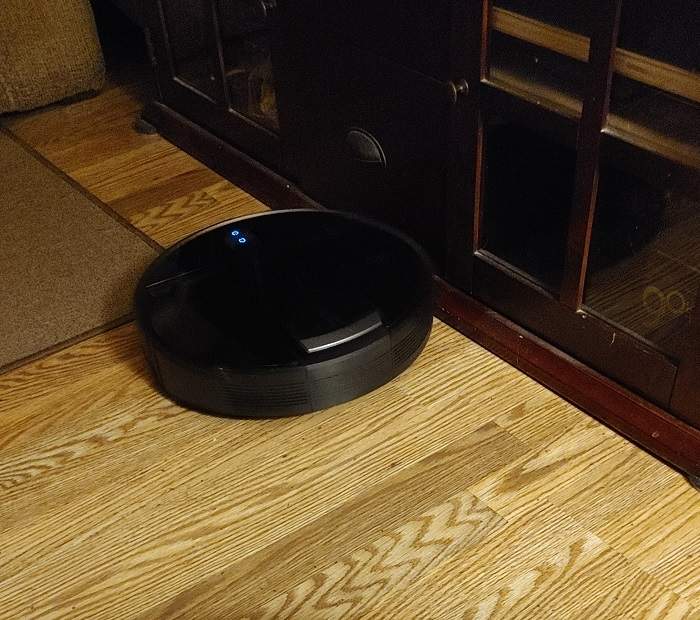 Viomi V3 Max Robot Vacuum Review Vacuuming