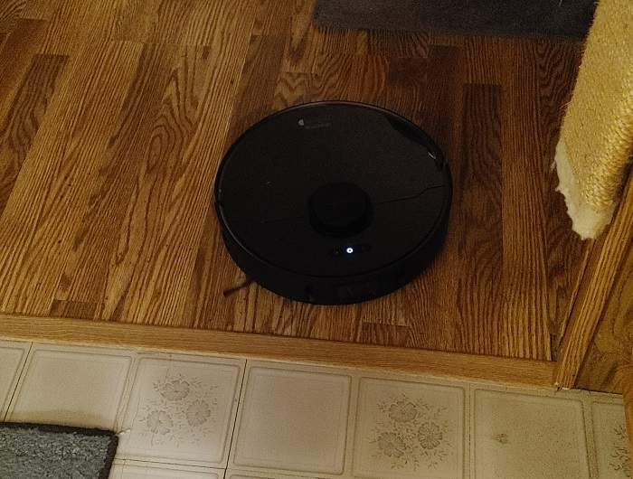 Dreame Bot L10 Pro Robot Vacuum And Mop Review Vacuuming