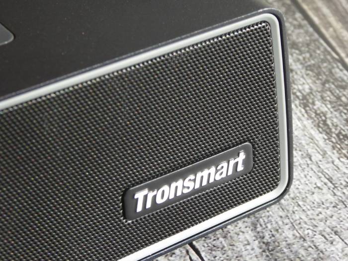 Tronsmart Studio Corner Logo