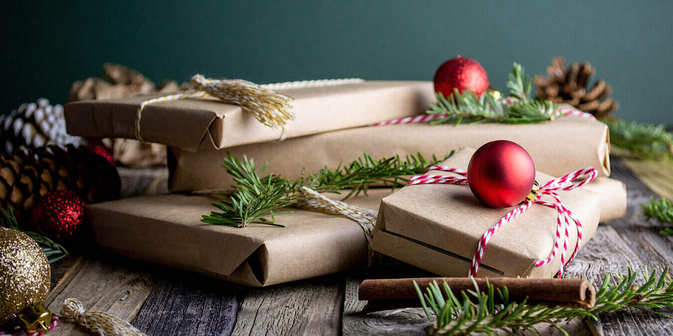 2021 Gift Guide Featured