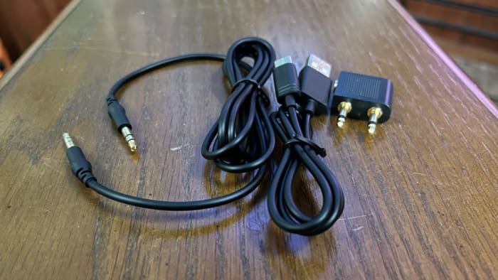 Oneodio A30 Review Accessories