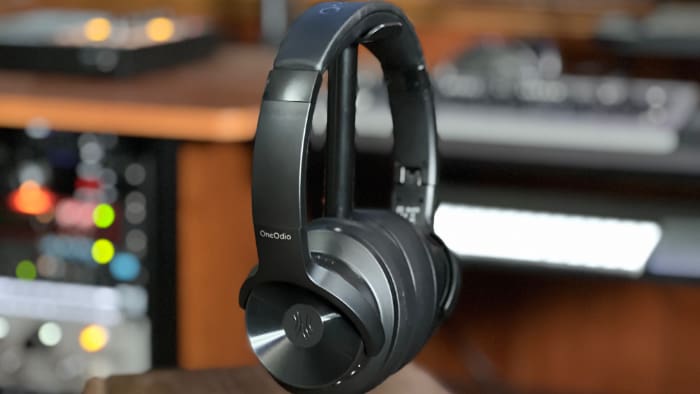 Oneodio A30 Review Left