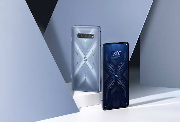 Black Shark 4 Pro Front Back2