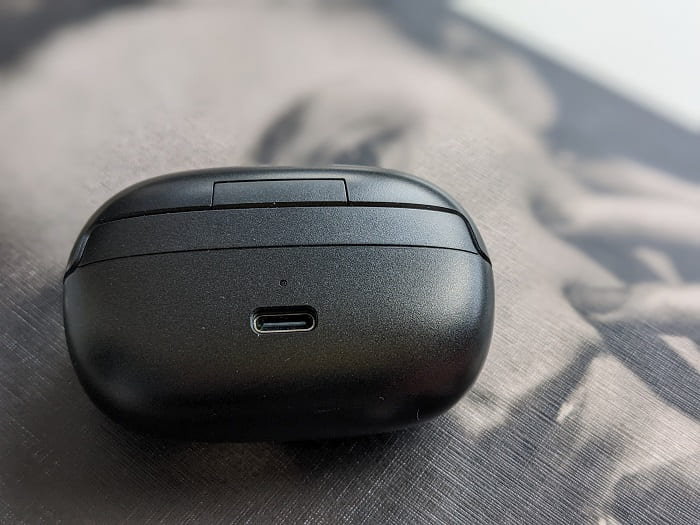 Onyx Prime Review Charging Port