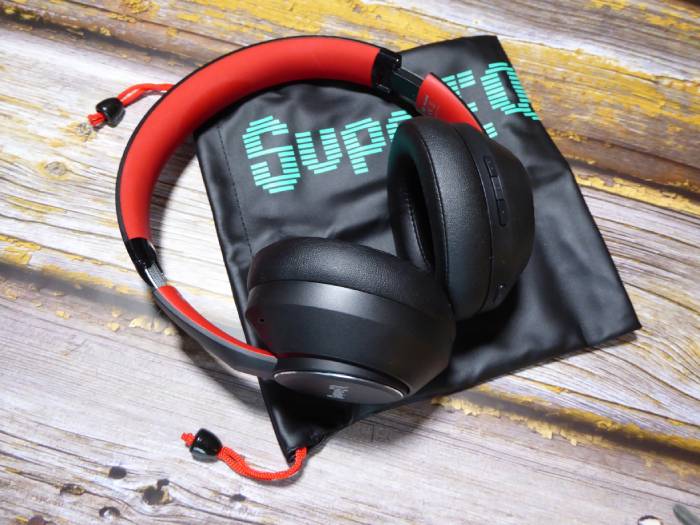 Supereq S1 Bag And Phones
