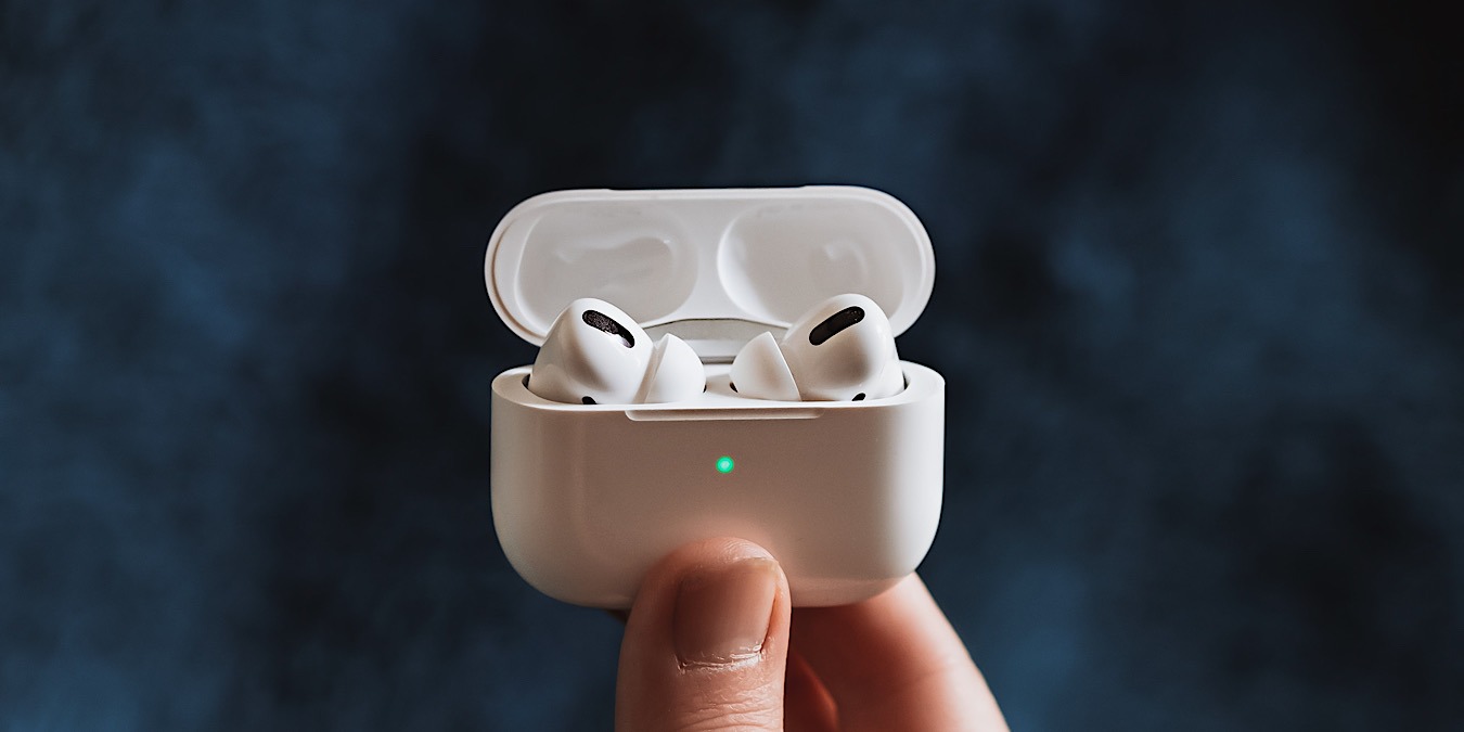 Lawsuit Filed Against Apple Over AirPods Injury to Teen