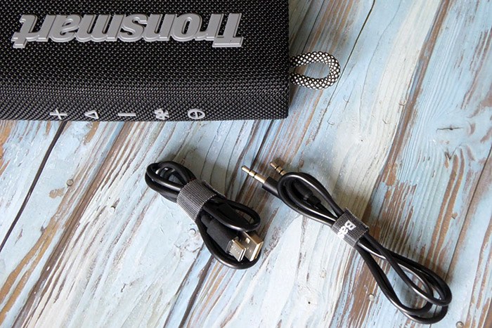 Tronsmart Trip Speaker And Cables