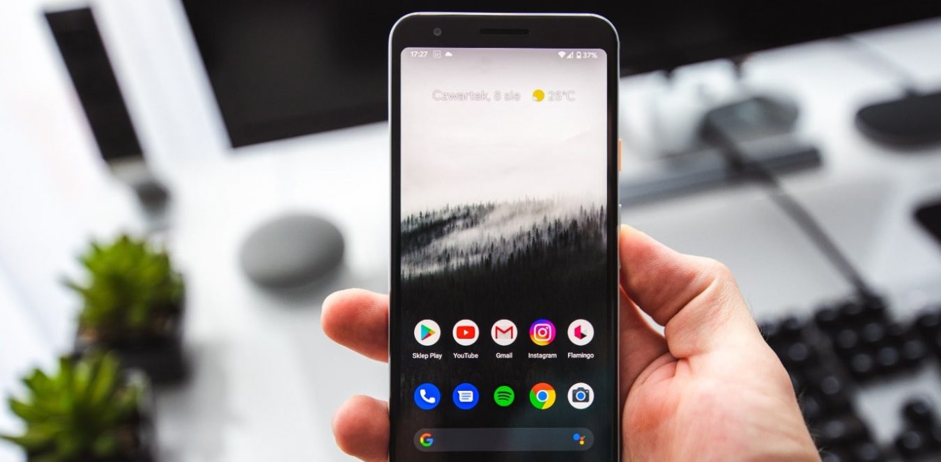 How to Make Your Android Phone Look Like a Google Pixel Without Rooting