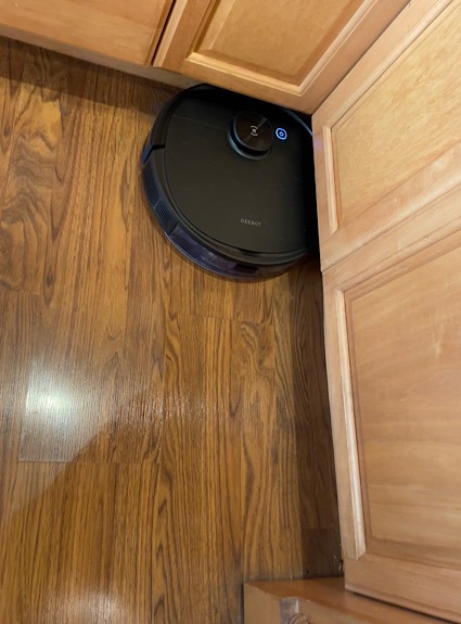 Ecovacs Deebot N8 Pro Corner