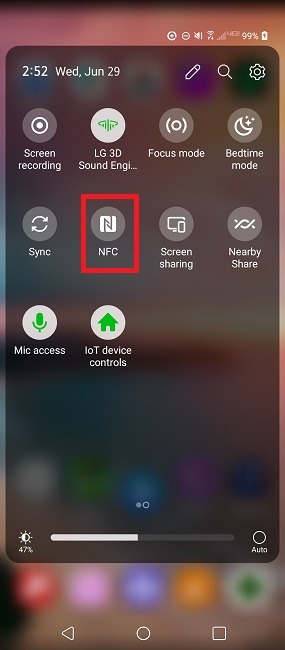 Turn on NFC in the notification tray on your device.