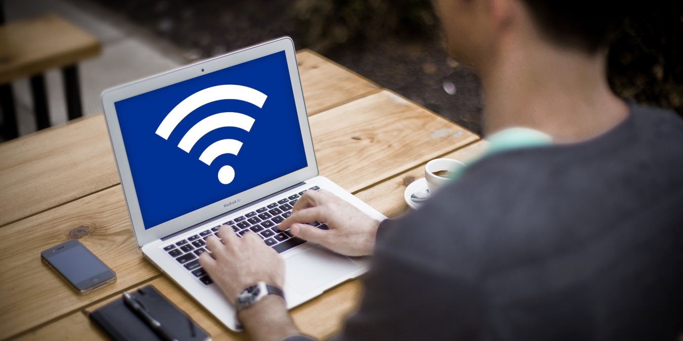 Access Point Vs Repeater Featured Image