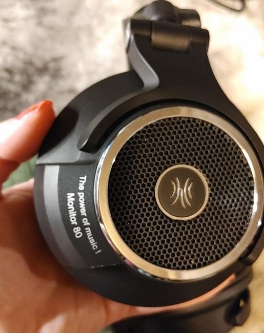 Oneodio Monitor 80 Open Back Headphones Review Honeycomb
