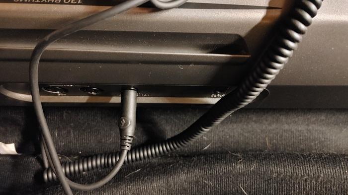 Oneodio Monitor 80 Open Back Headphones Review Keyboard