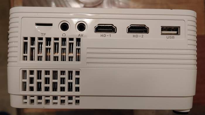 Vankyo Leisure 470 Pro Phone Projector Review Inputs