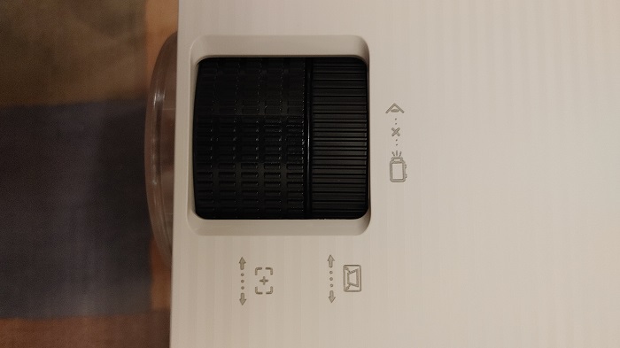 Vankyo Leisure 470 Pro Phone Projector Review Wheels