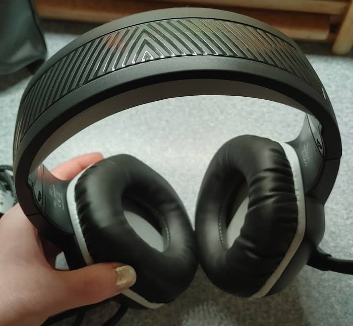 Eksa E1000 Gaming Headset Review Earpads