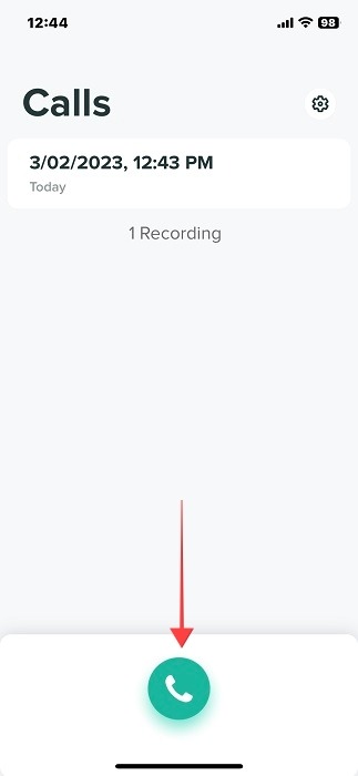 Call button in Rev Call Recorder app fr iOS.