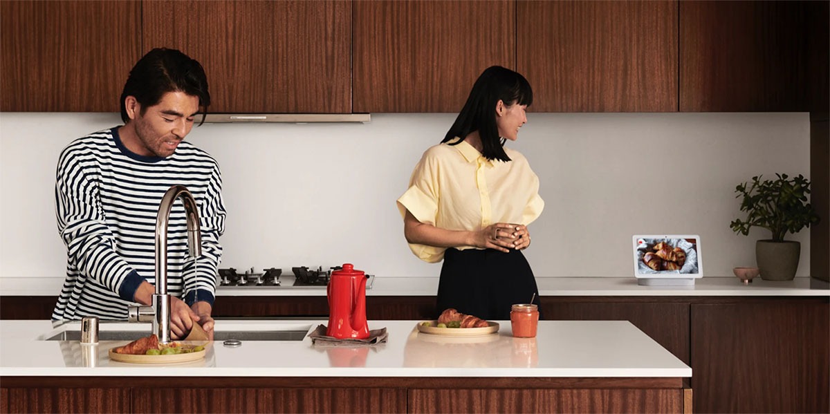 Google Nest Hub Cooking In The Kitchen With A Smart Display