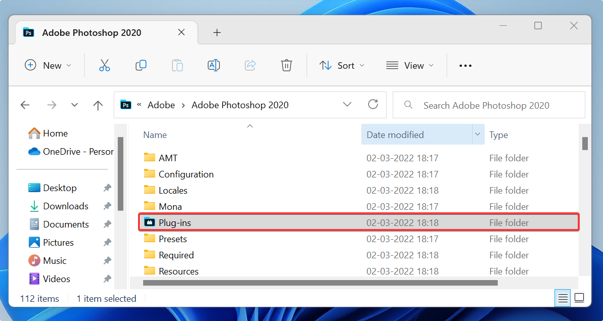 Photoshop "Plug-ins" folder visible in File Explorer.