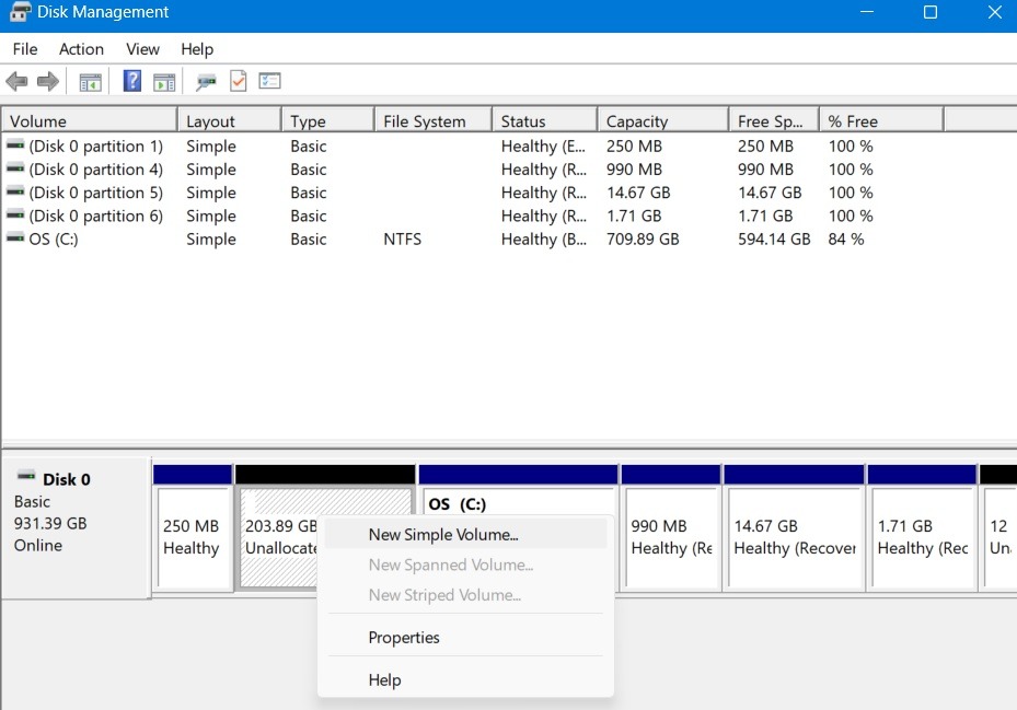 Unallocated volume visible in Disk Management after resizing partition in EaseUS Partition Manager. 
