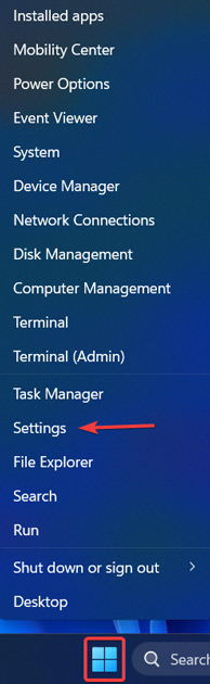 Selecting the "Settings" option from WinX menu.