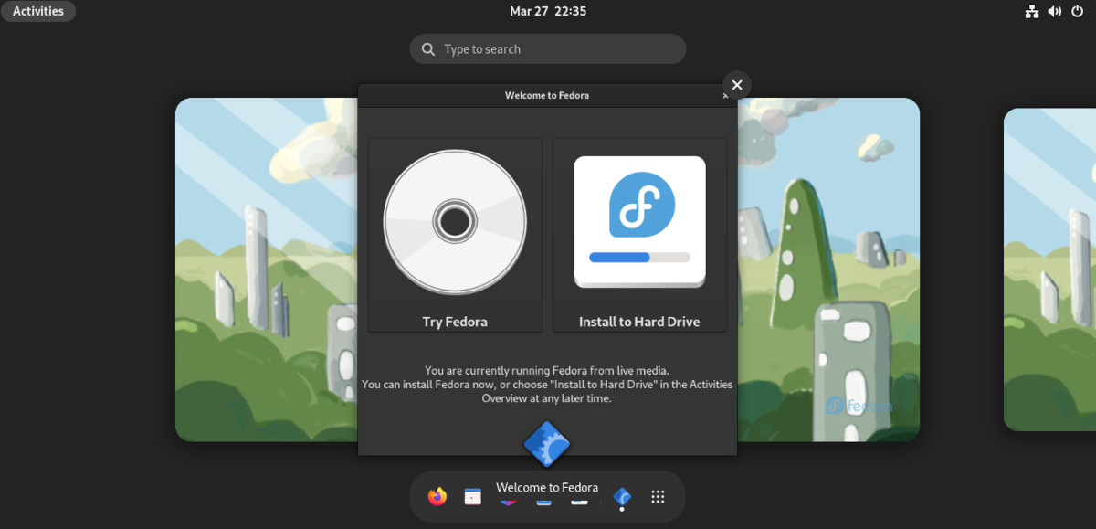 A screenshot of the default Fedora live session.