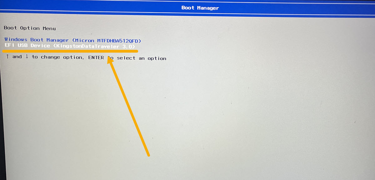Selecting USB drive from Boot Manager on Lenovo laptop.