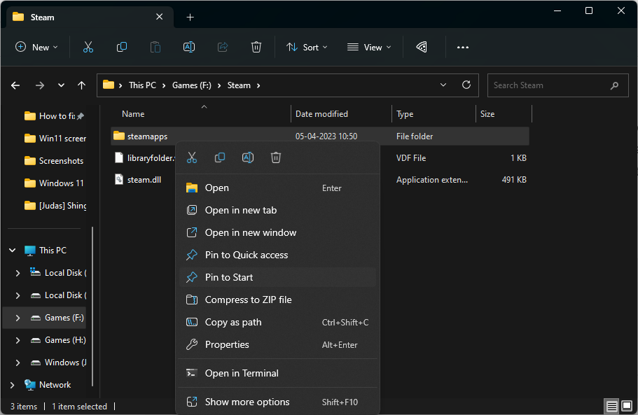Right-clicking on folder in File Explorer to bring up context menu. 