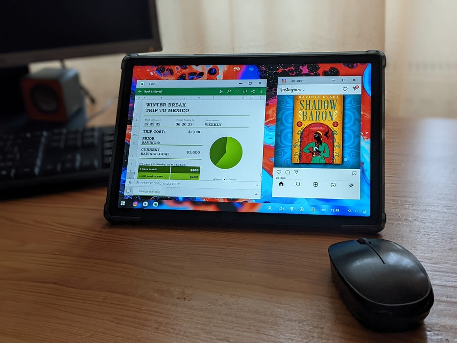 Blackview Tab 15 running two apps in PC mode.