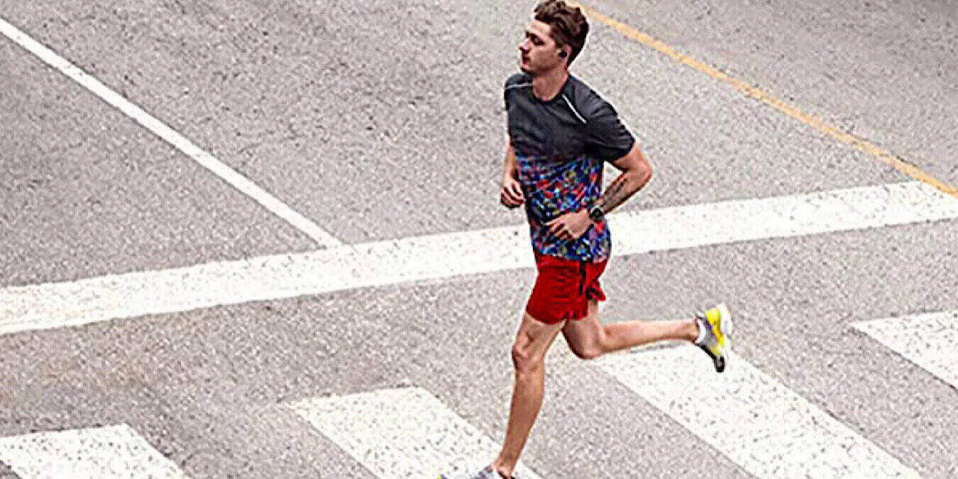 Garmin Vivoacdtive 4 Featured