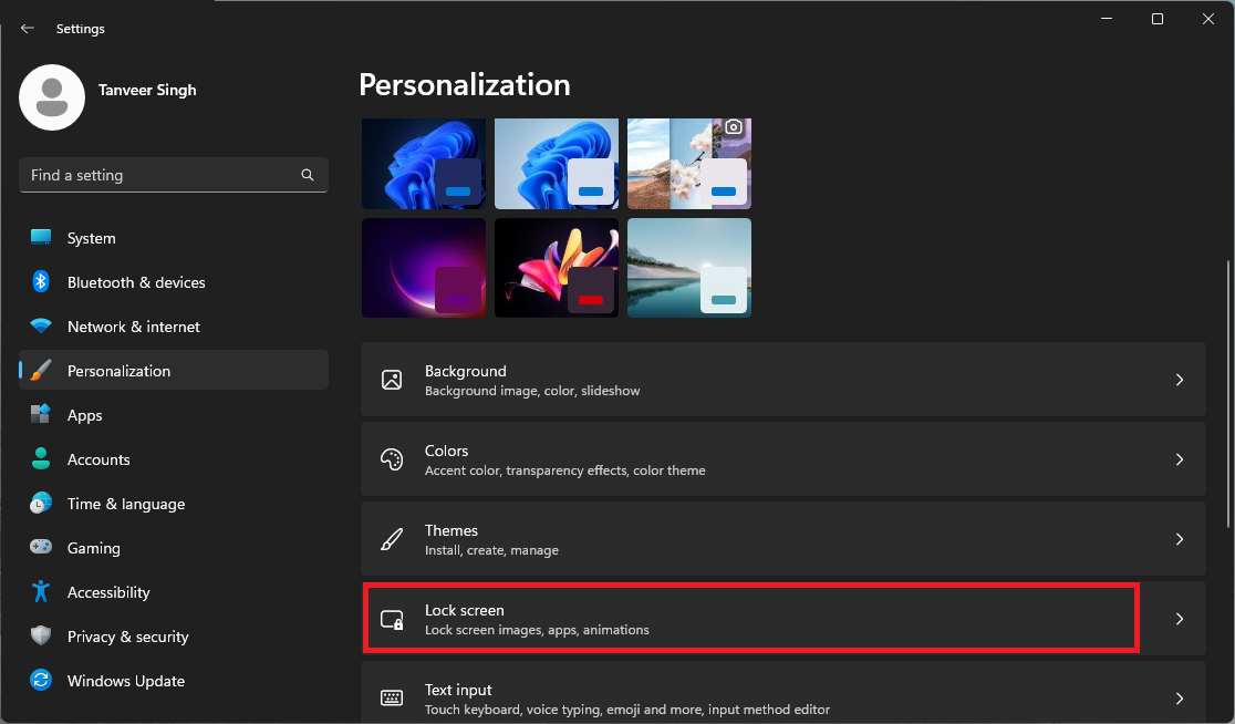 Selecting "Lock screen" under "Personalization."
