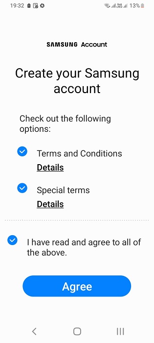 Creating Samsung account for first timers on a Samsung Galaxy device. Agreeing various options.