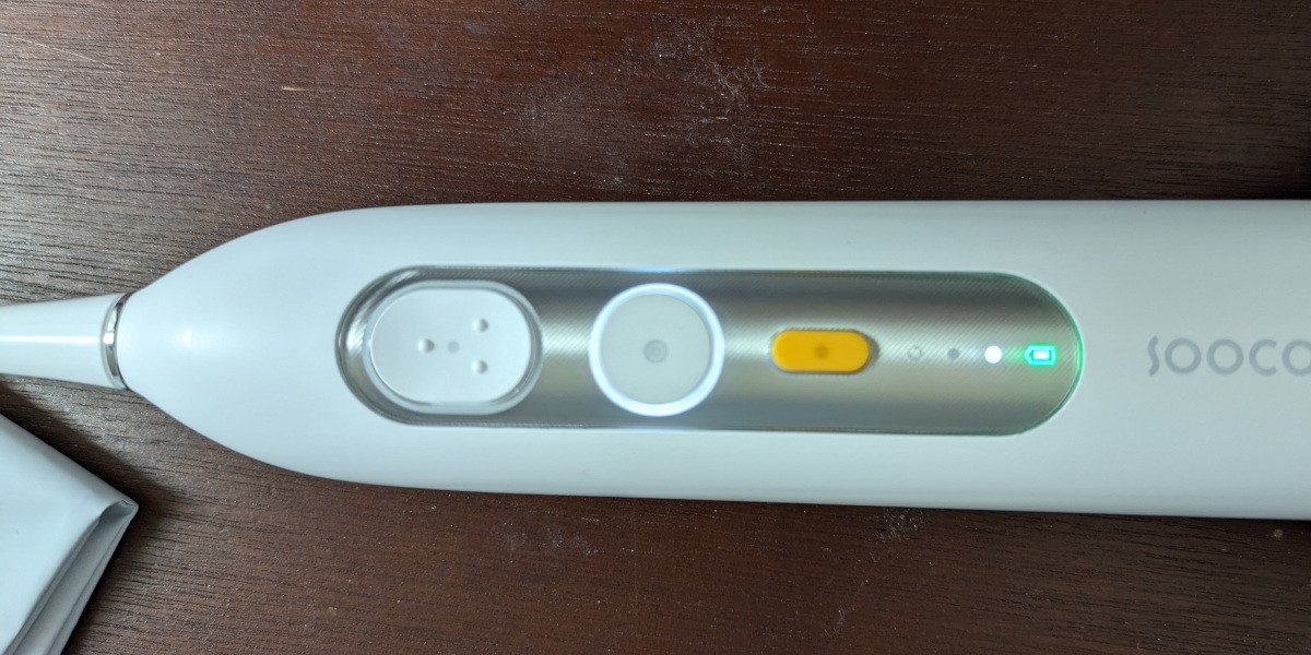 Soocas Neos Toothbrush Review Buttons 1