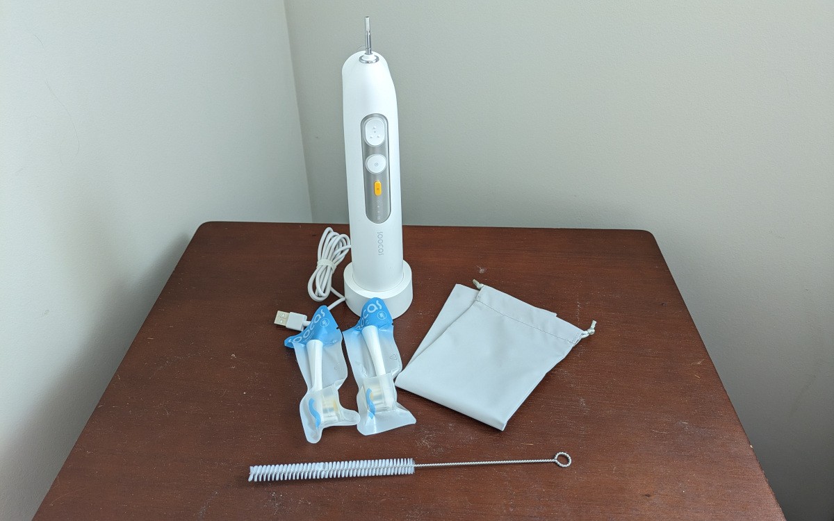 Soocas Neos Toothbrush Review Included Items
