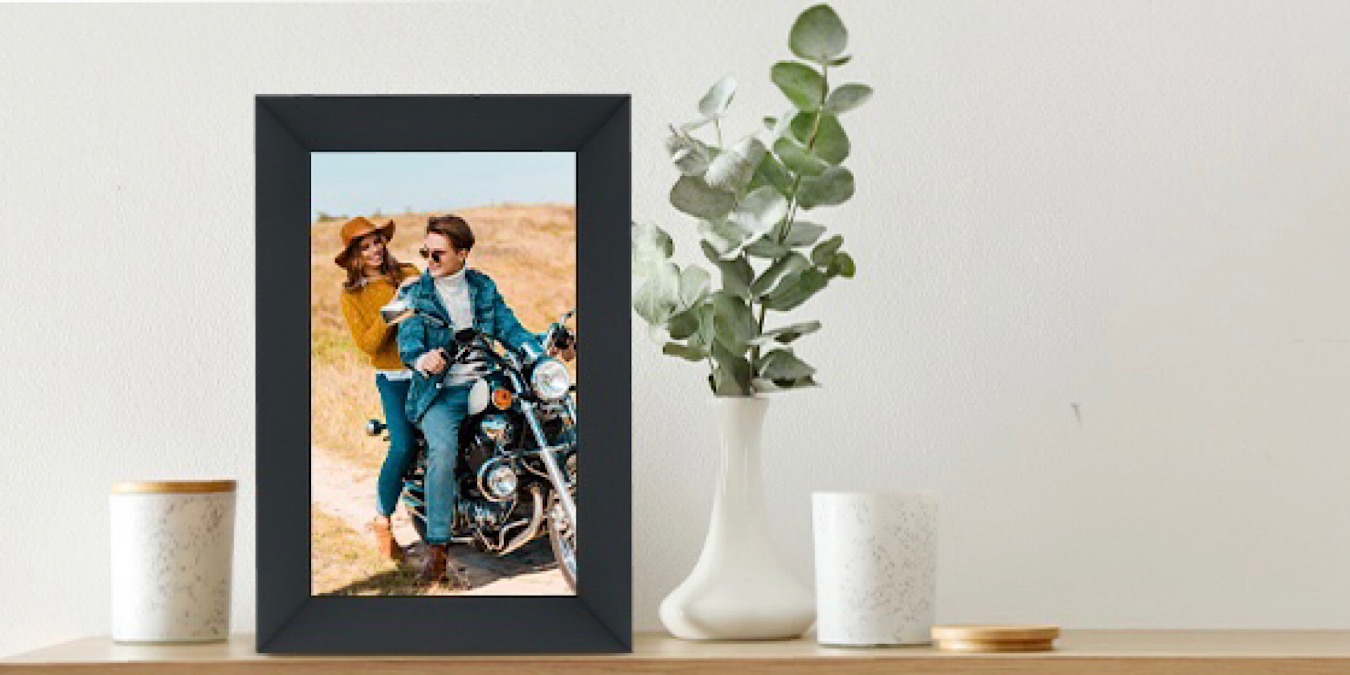 Aeezo Digital Picture Frame Featured