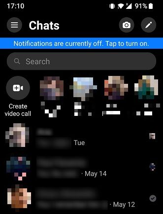 Dark mode activated in Messenger app for Android.